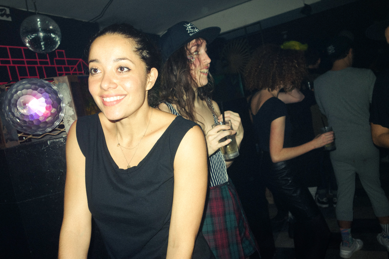 Illustration for article titled WHITE GIRL : WRAP PARTY